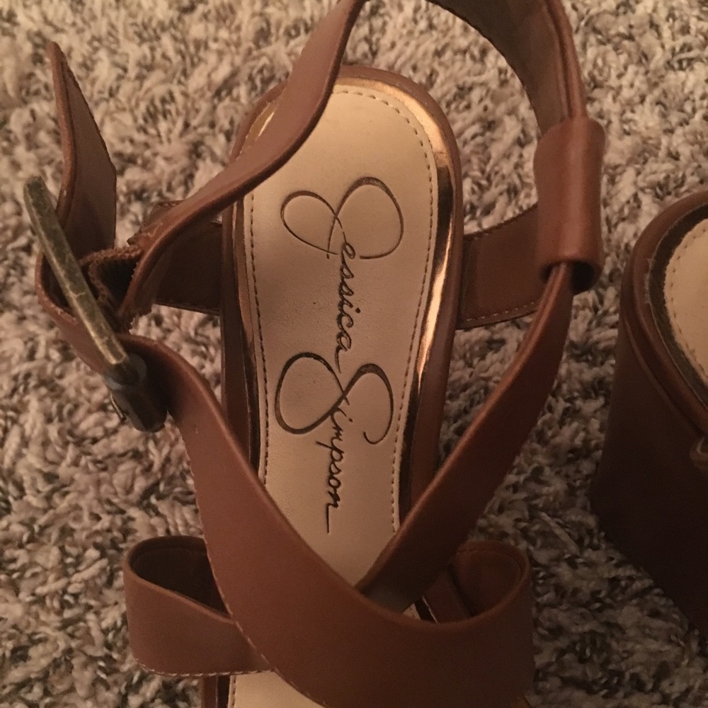 Jessica Simpson brown wedges - Picture 2 of 4